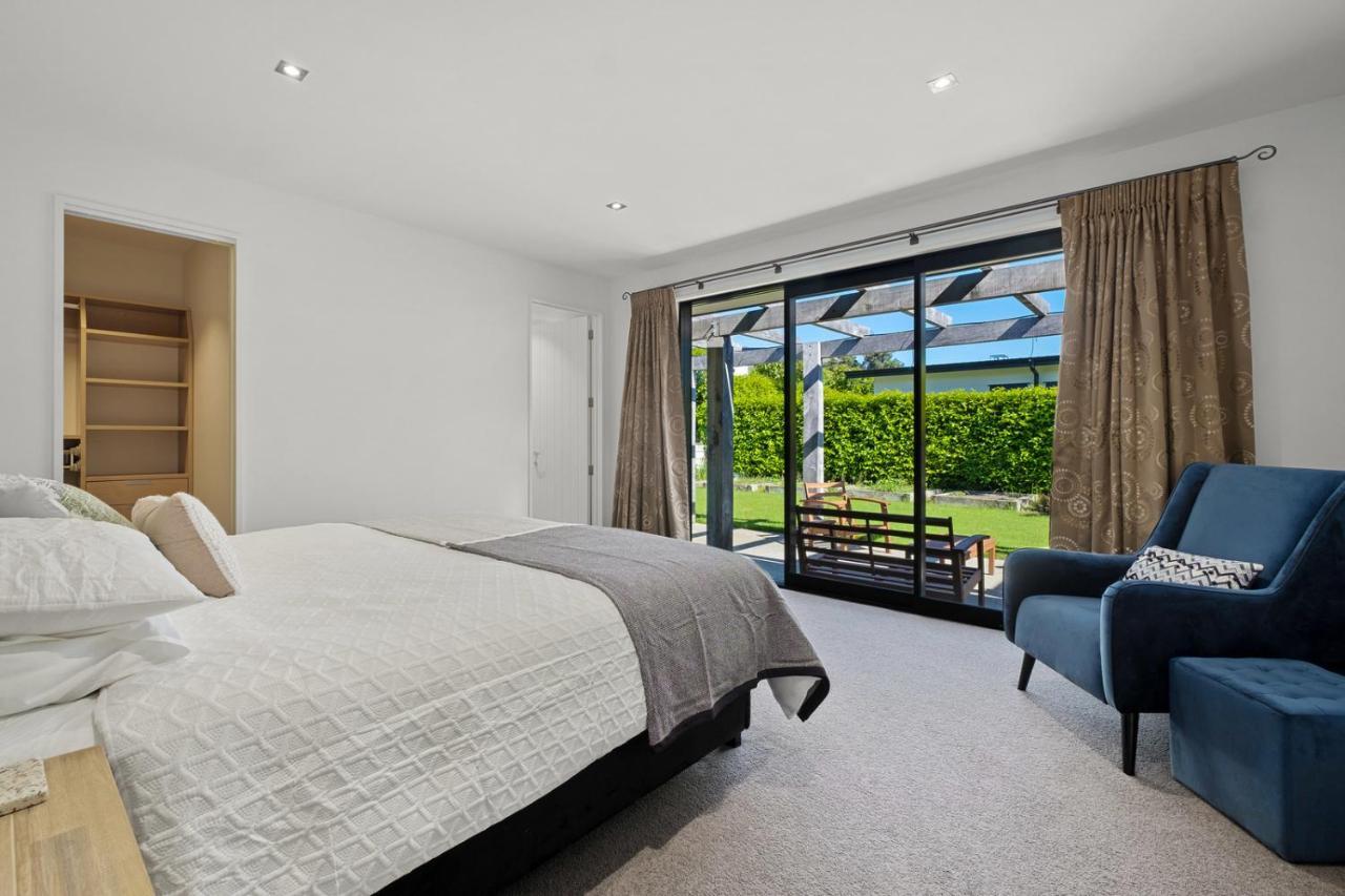 Roys Bay Lodge - Wanaka Holiday Home ภายนอก รูปภาพ