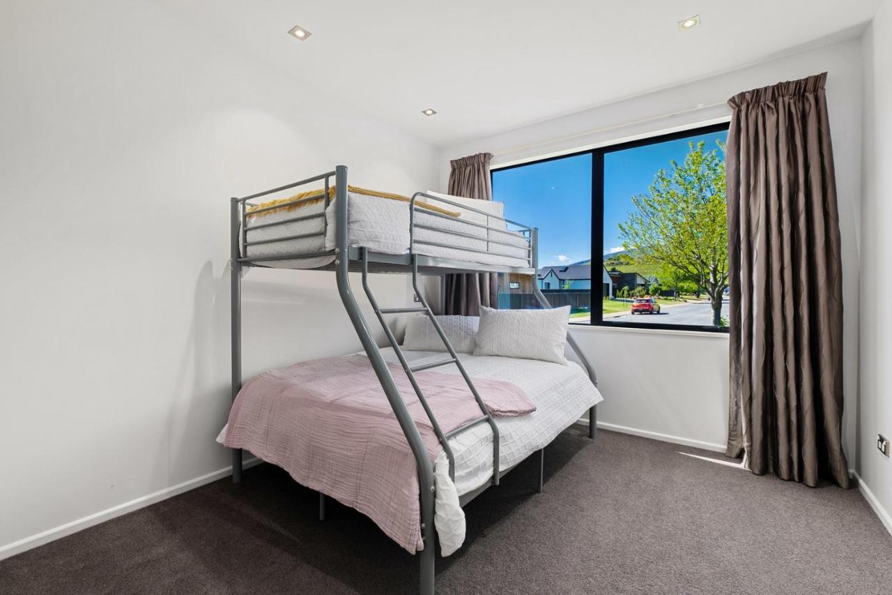 Roys Bay Lodge - Wanaka Holiday Home ภายนอก รูปภาพ
